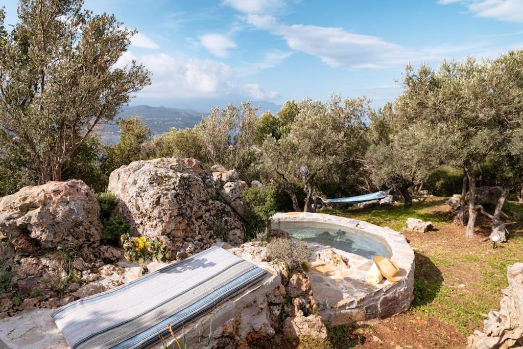 Beautiful Cottage Over-Viewing Samos Bay. Luaran gambar